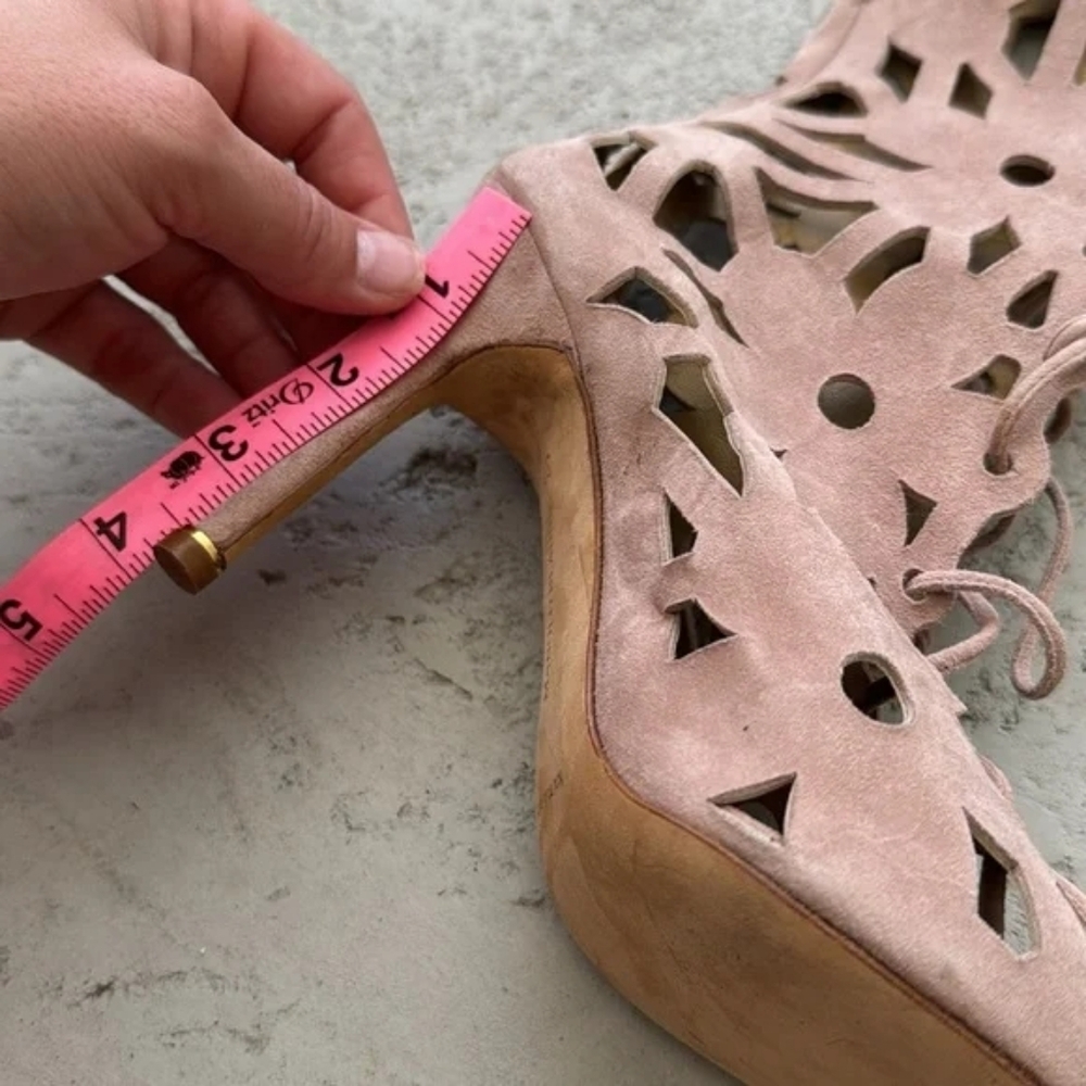Manolo Blahnik RARE Laser-Cut Cutout Lace-Up Knee-High Heeled Boots- Tan 37 EUC - Picture 8 of 17